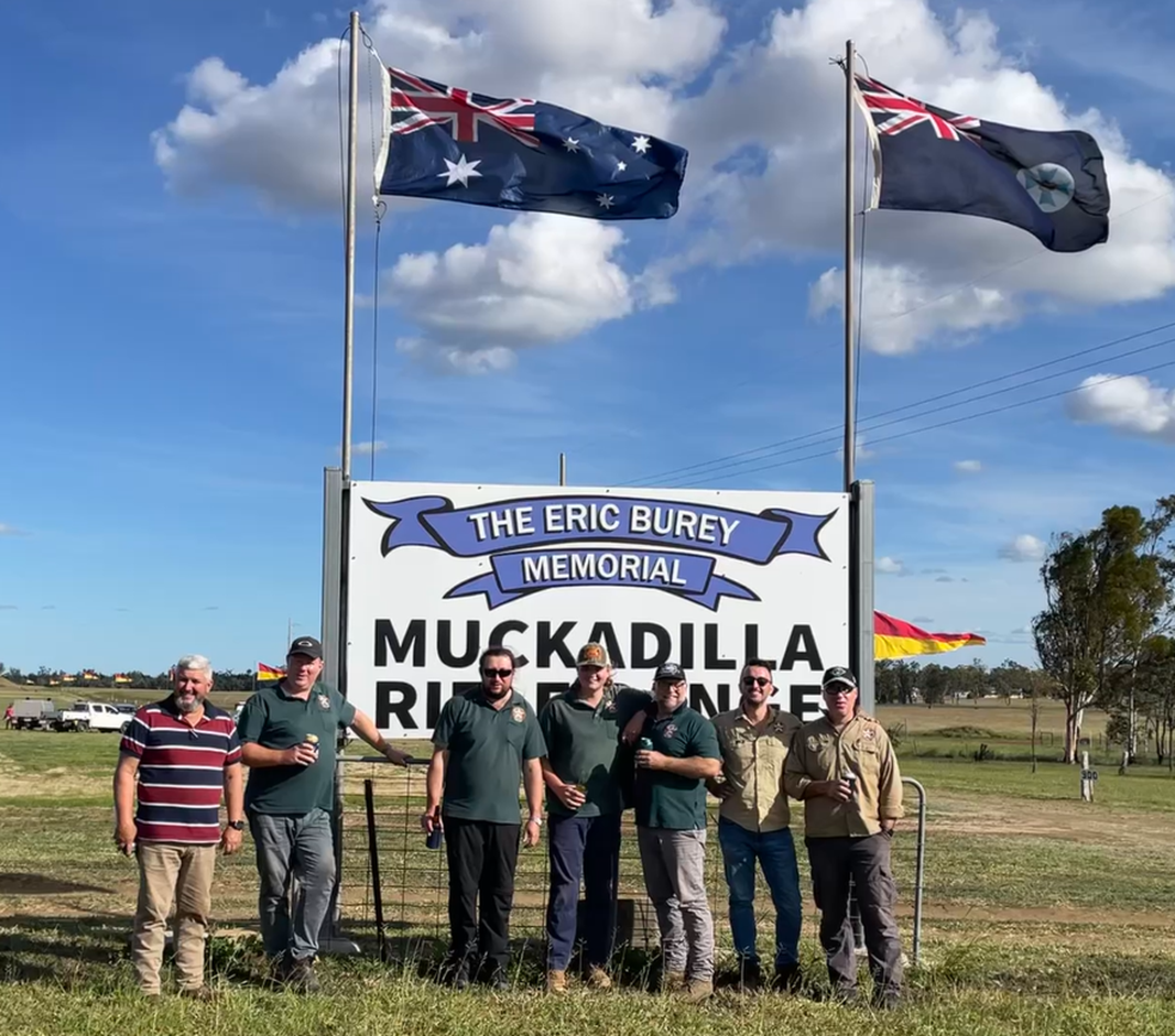It's windy at Mucka